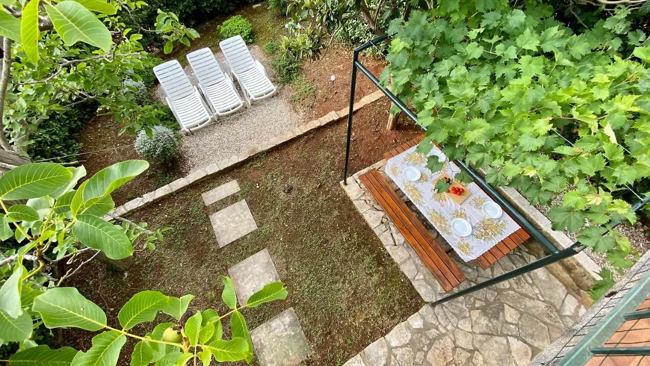 Bilini Garden Apartment Pula